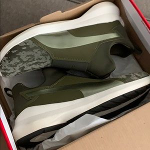 PUMA Rebel Mid Women’s (olive green)